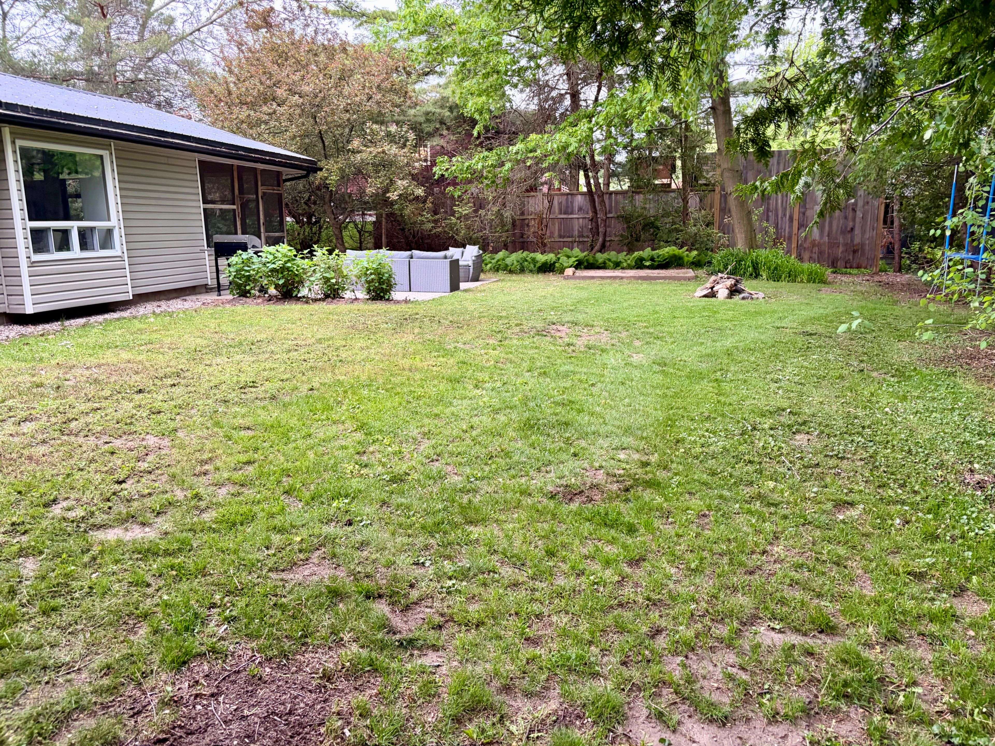 375 Lake Range DR, Huron-kinloss, ON N2Z 2X3