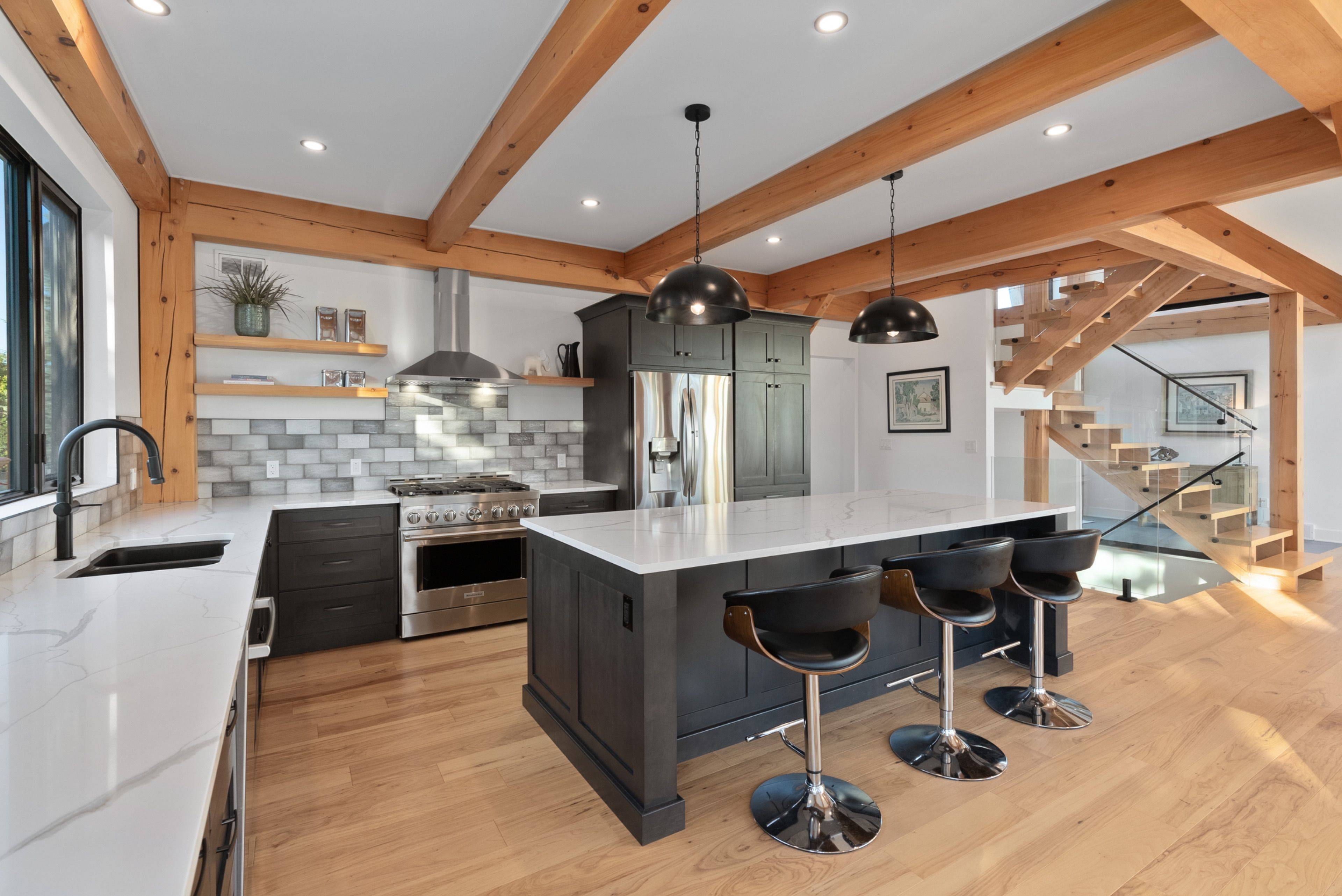 113 Slabtown RD, Blue Mountains, ON N0H 1J0