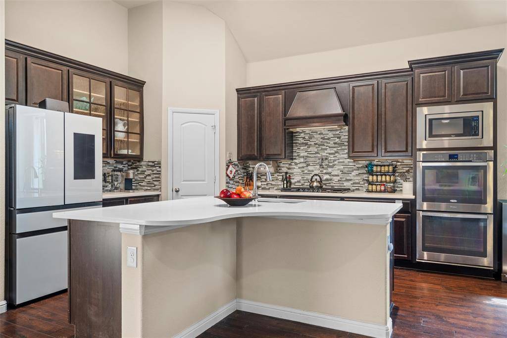 920 Goldenmist Drive, Little Elm, TX 75068