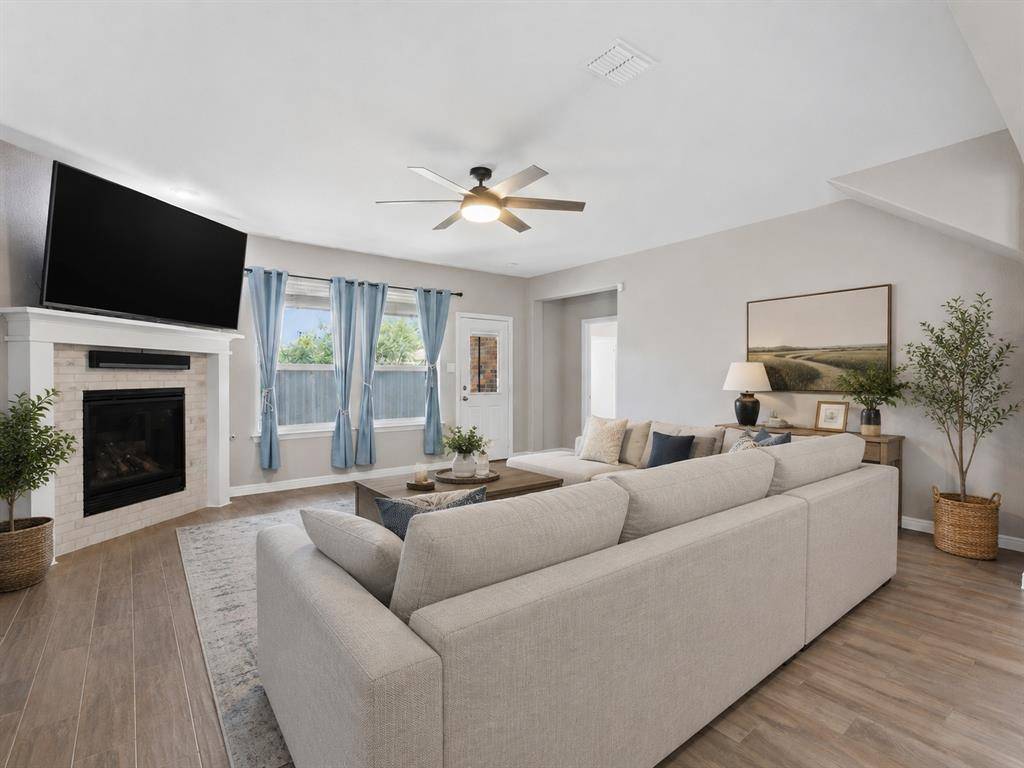 2527 Candle Lane, Northlake, TX 76247