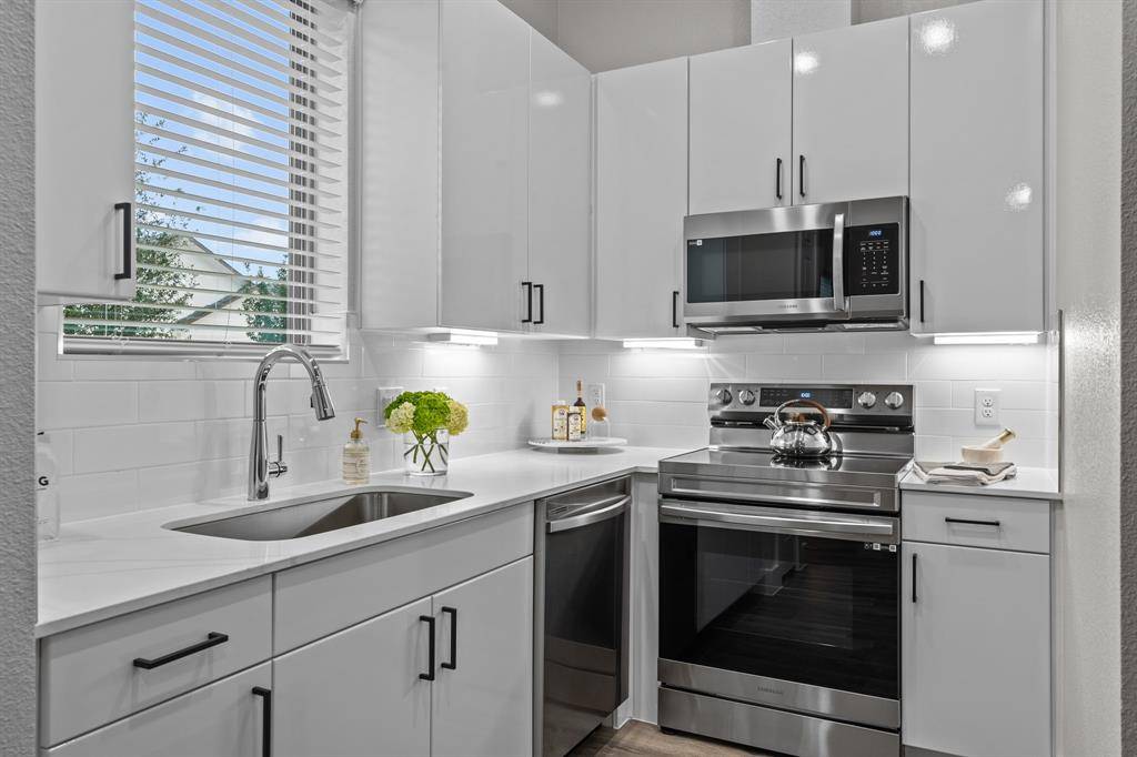 3275 Ganzer Road W #117B, Denton, TX 76207
