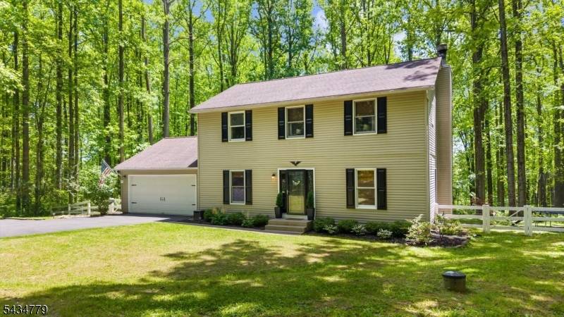 219 Buckley Ave, White Twp., NJ 07863