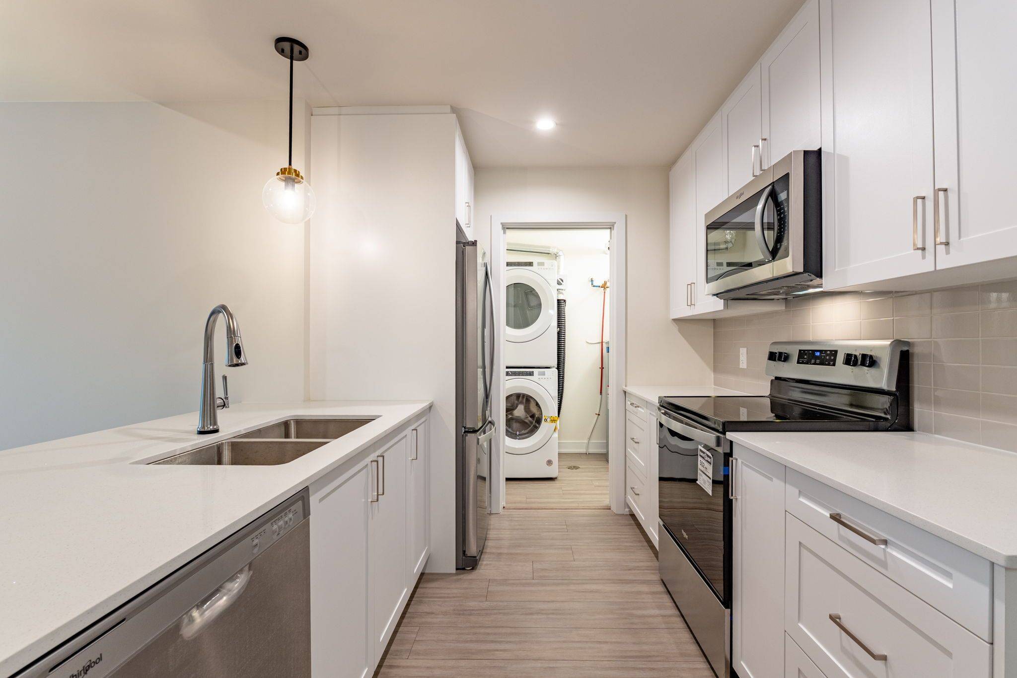 121 Mary ST #416, Clearview, ON L0M 1G0