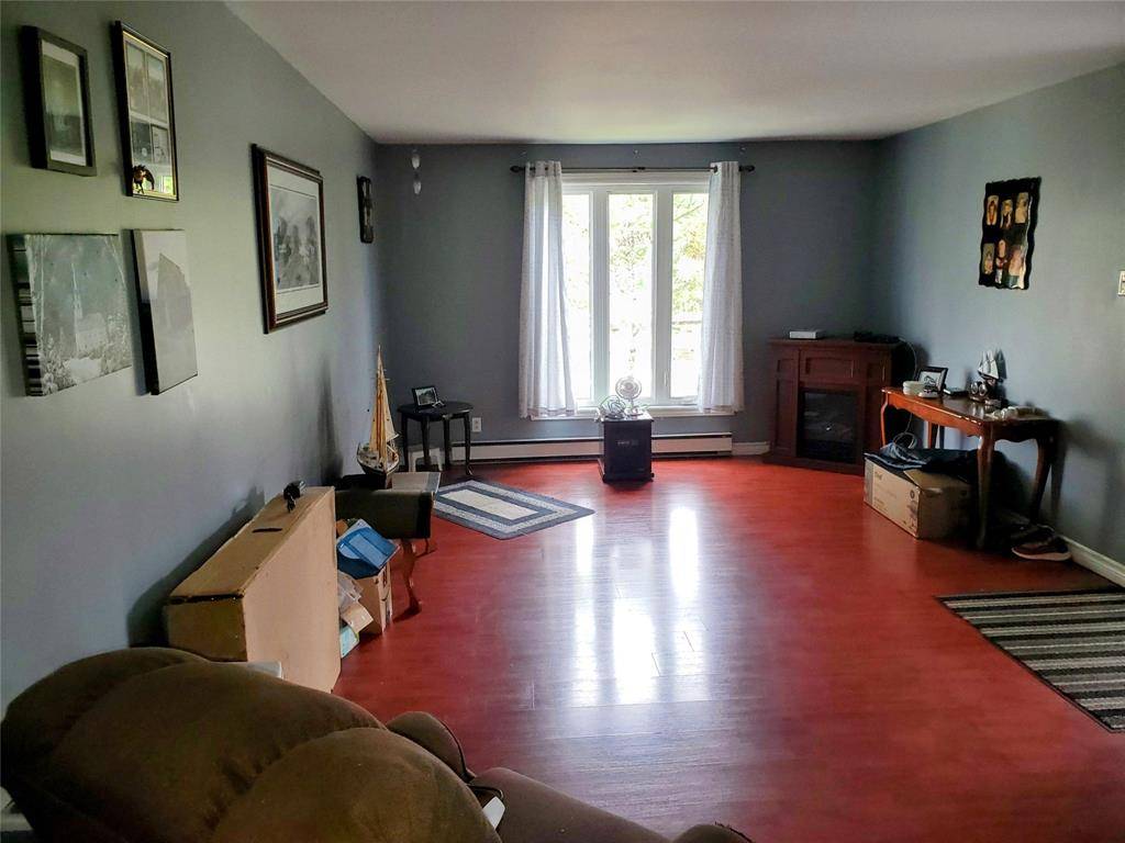 21-23 School Crescent, Newtown, NL A0G 3L0