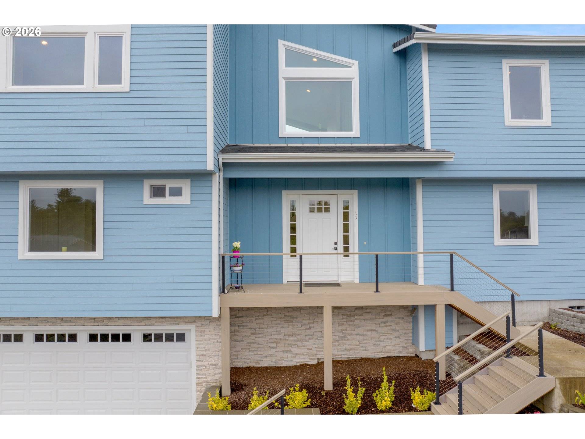 11 WHITE TAIL CT, Florence, OR 97439