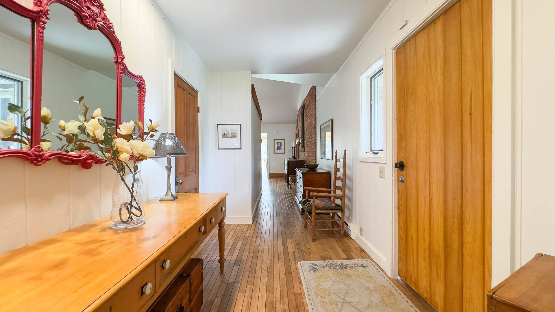 16 Chiniquy ST, Bluewater, ON N0M 1G0