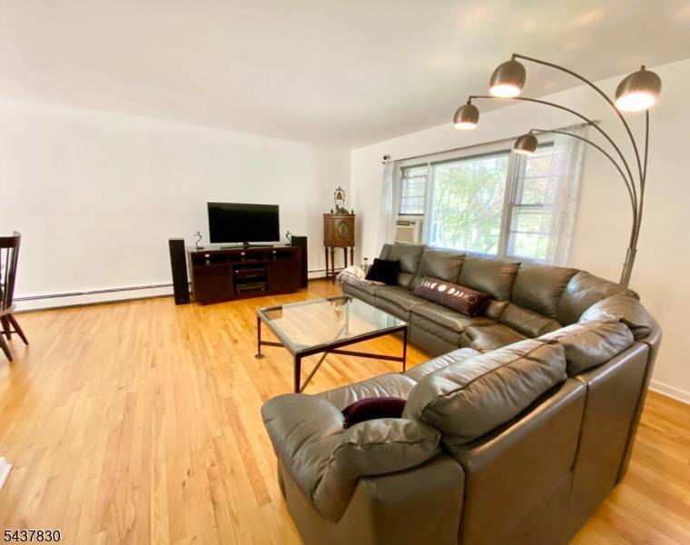 220 W Hanover Ave, Morris Twp., NJ 07960