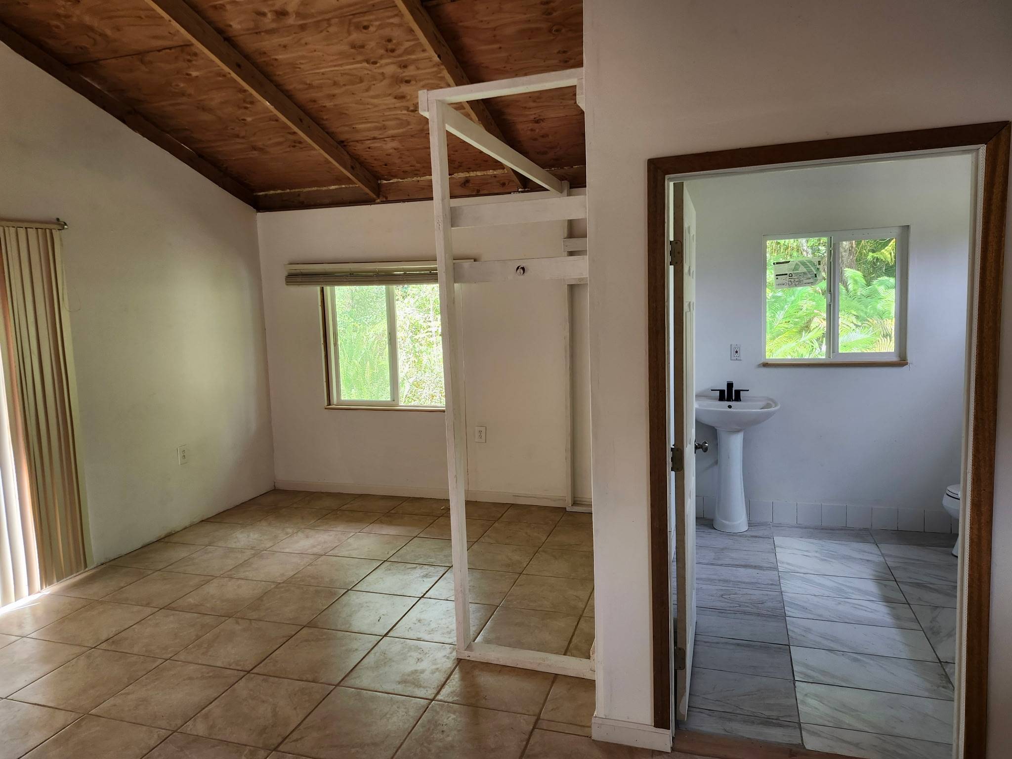 16-1142 ROAD E (KIOELE), Mountain View, HI 96771