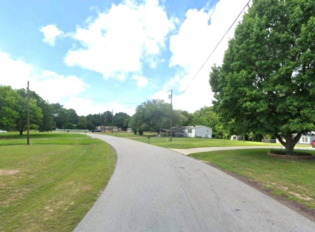 16958 Springcrest Lane, Lindale, TX 75771