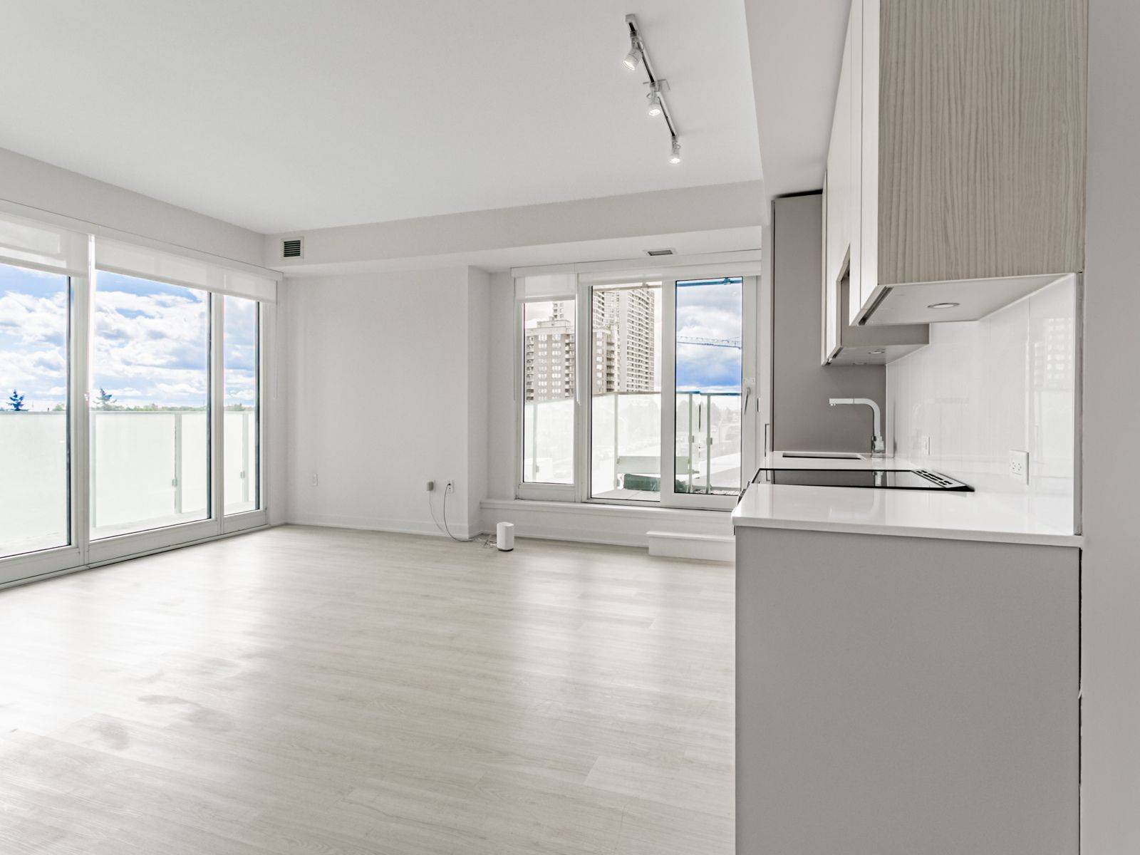 3883 Quartz RD #213, Mississauga, ON L5B 0M4