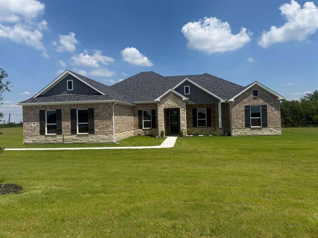 216 Slimp Bluff, Azle, TX 76020