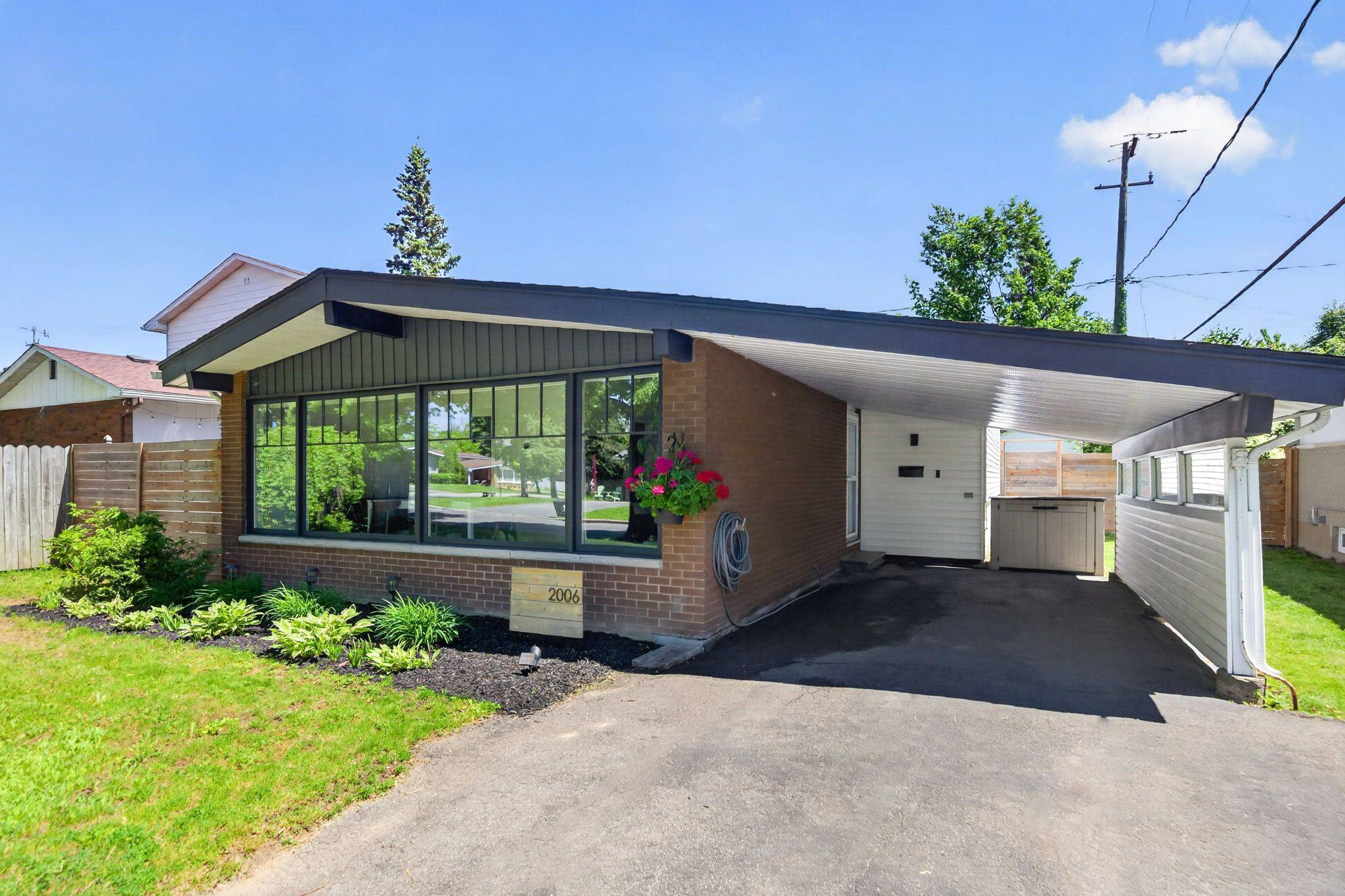 2006 MICHIGAN AVE, Alta Vista And Area, ON K1H 6Y2