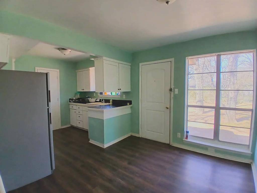 6811 Marla Drive, Dallas, TX 75217
