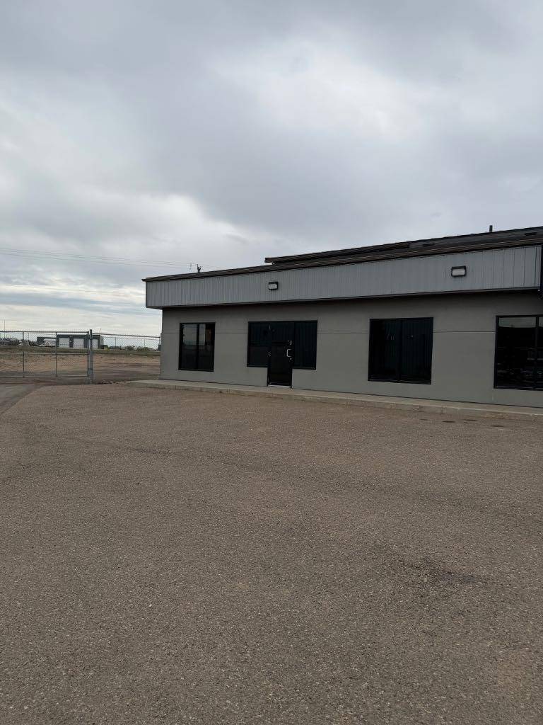 6643 63 Street Close, Lloydminster, AB T9V 3Y6