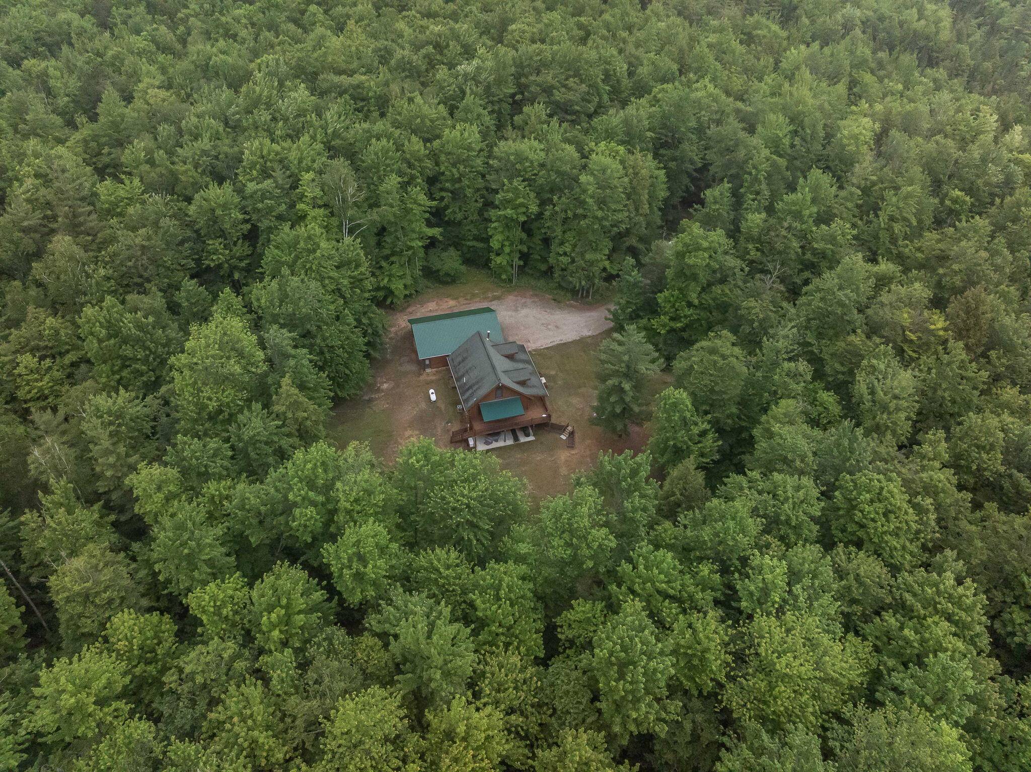 2860 E 48 1/2, Cherry Grove Twp, MI 49601