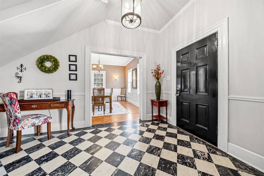 1110 E Park Drive, Hillsboro, TX 76645