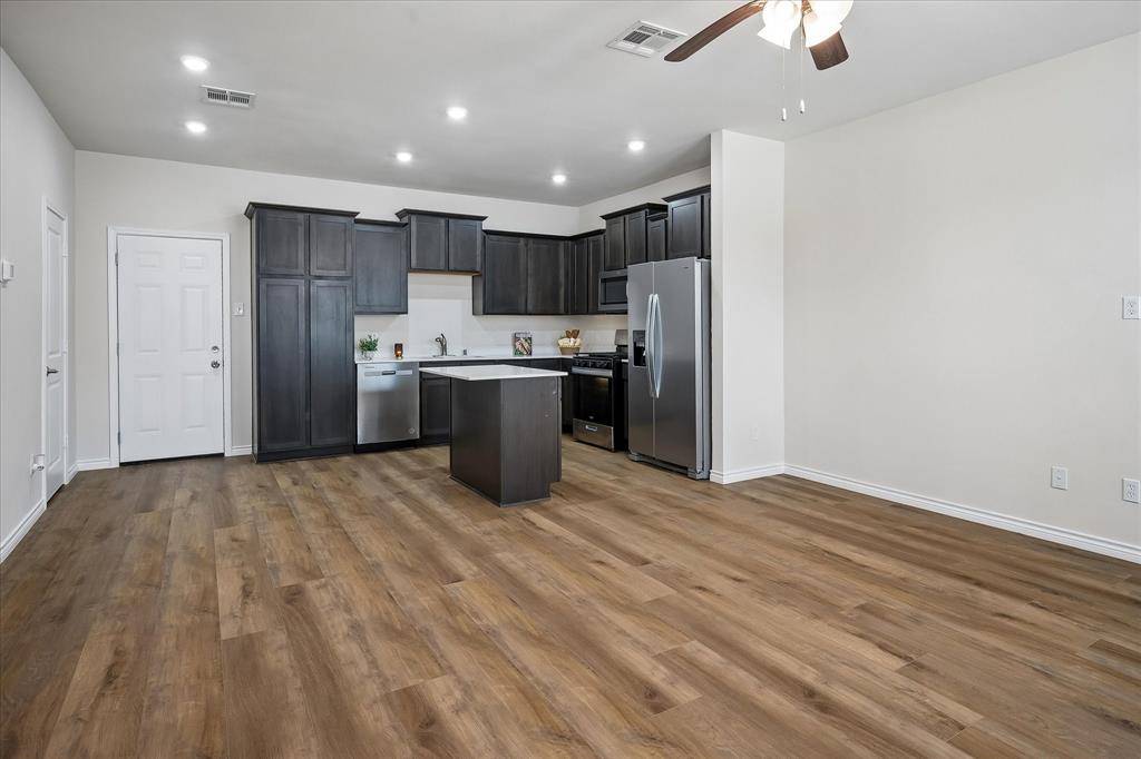 2161 Crooked Bow Drive, Mesquite, TX 75149