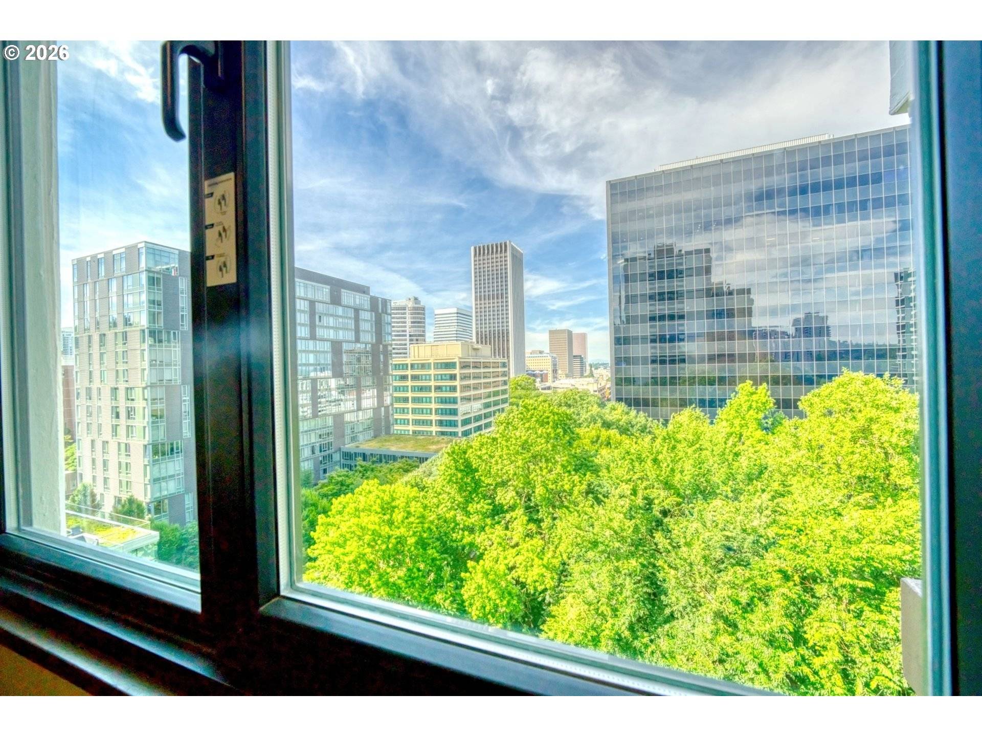 255 SW HARRISON ST #11D, Portland, OR 97201