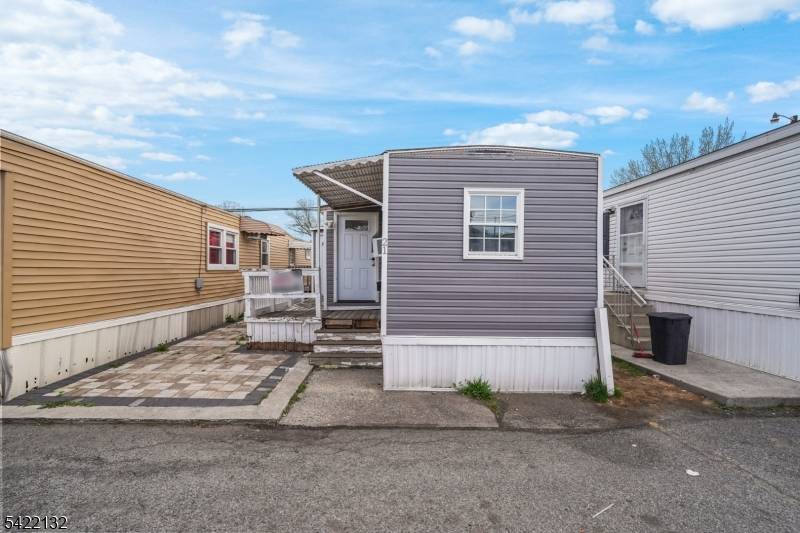 21 Helen, Moonachie Boro, NJ 07074