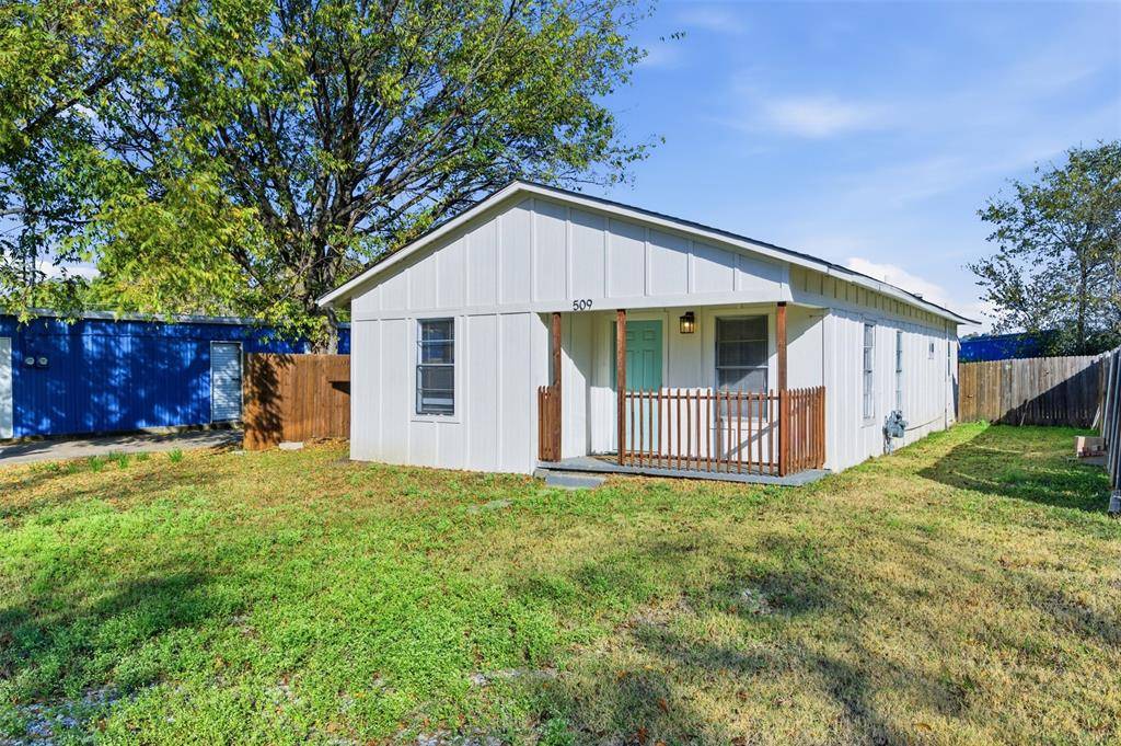 509 E 3rd Street, Lancaster, TX 75146