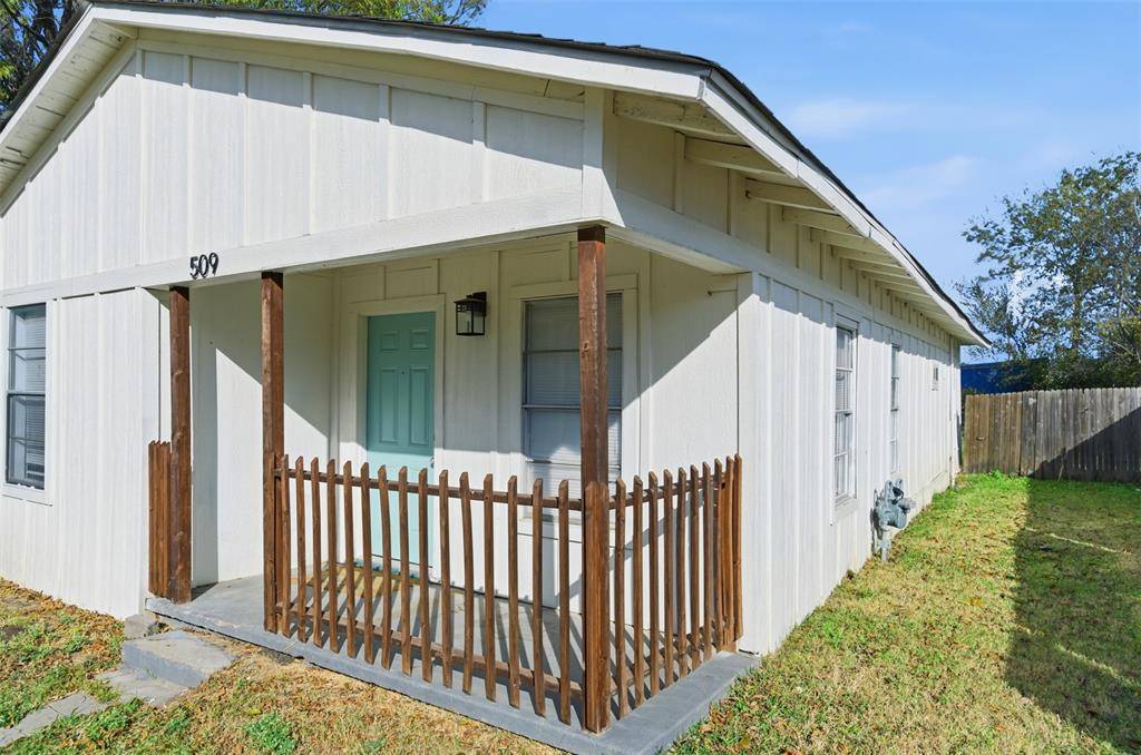 509 E 3rd Street, Lancaster, TX 75146