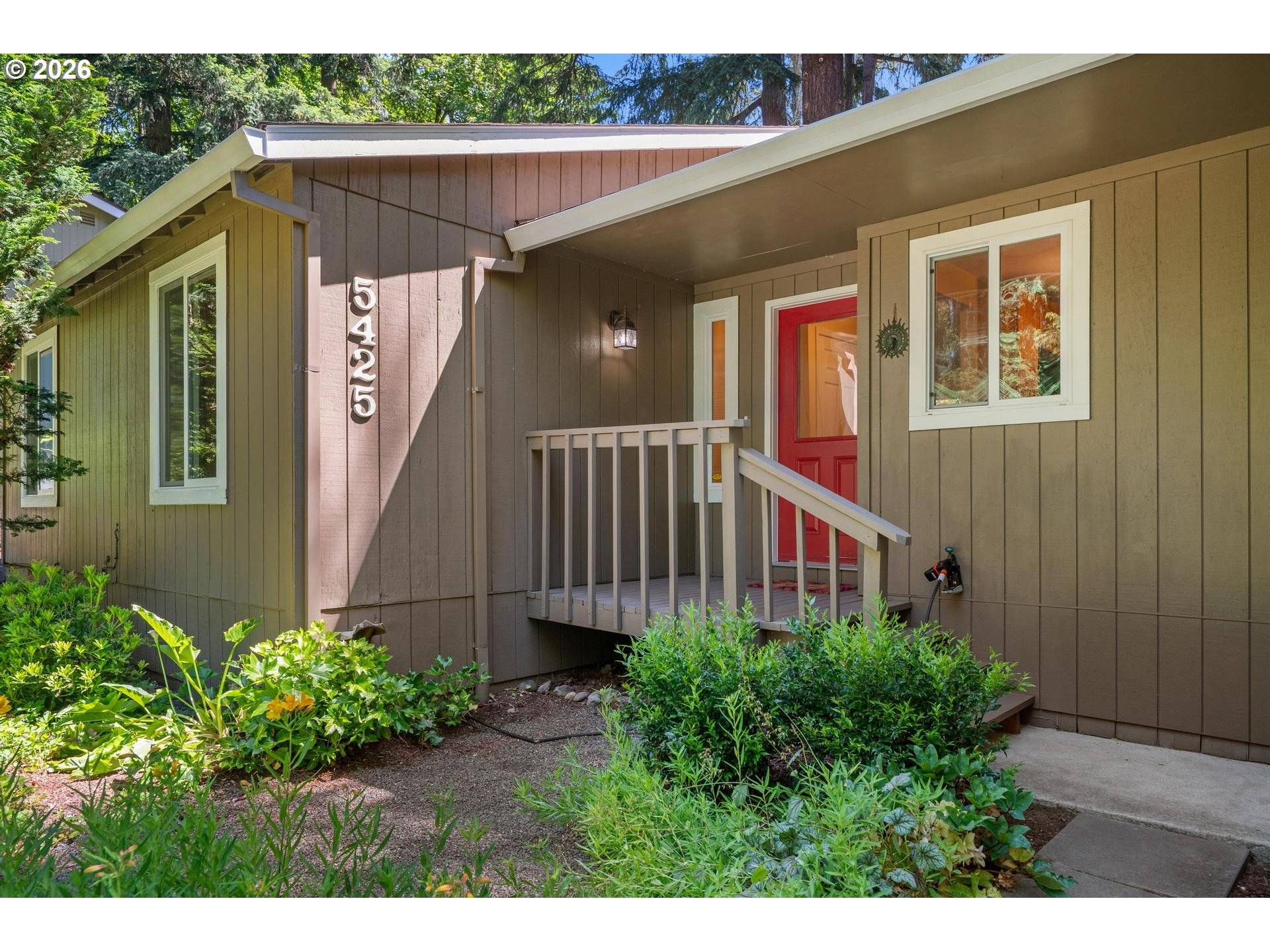5425 SW CAMERON RD, Portland, OR 97221