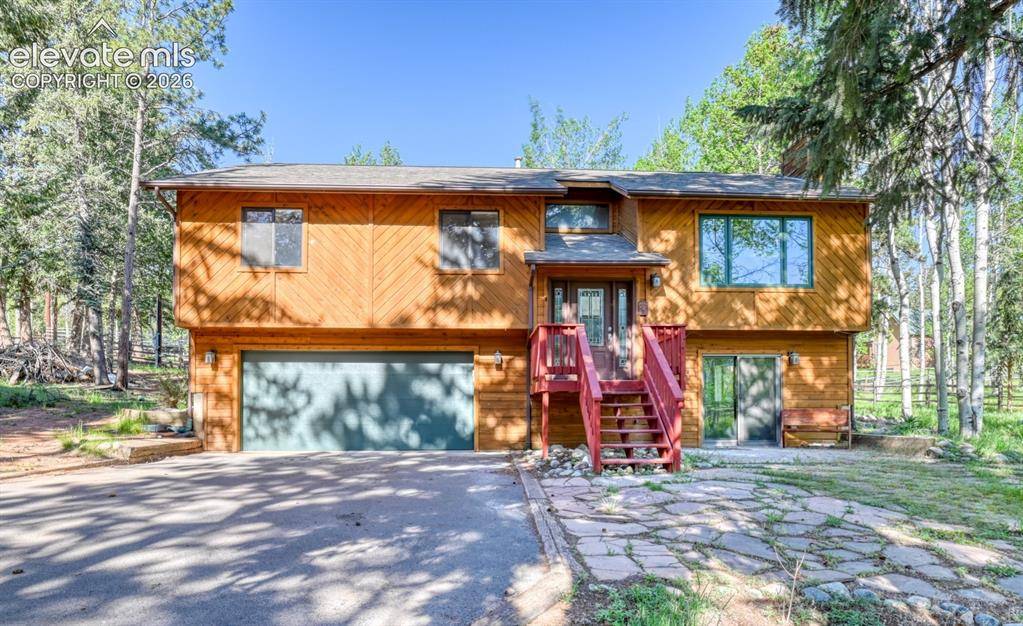 200 Bridle DR, Woodland Park, CO 80863