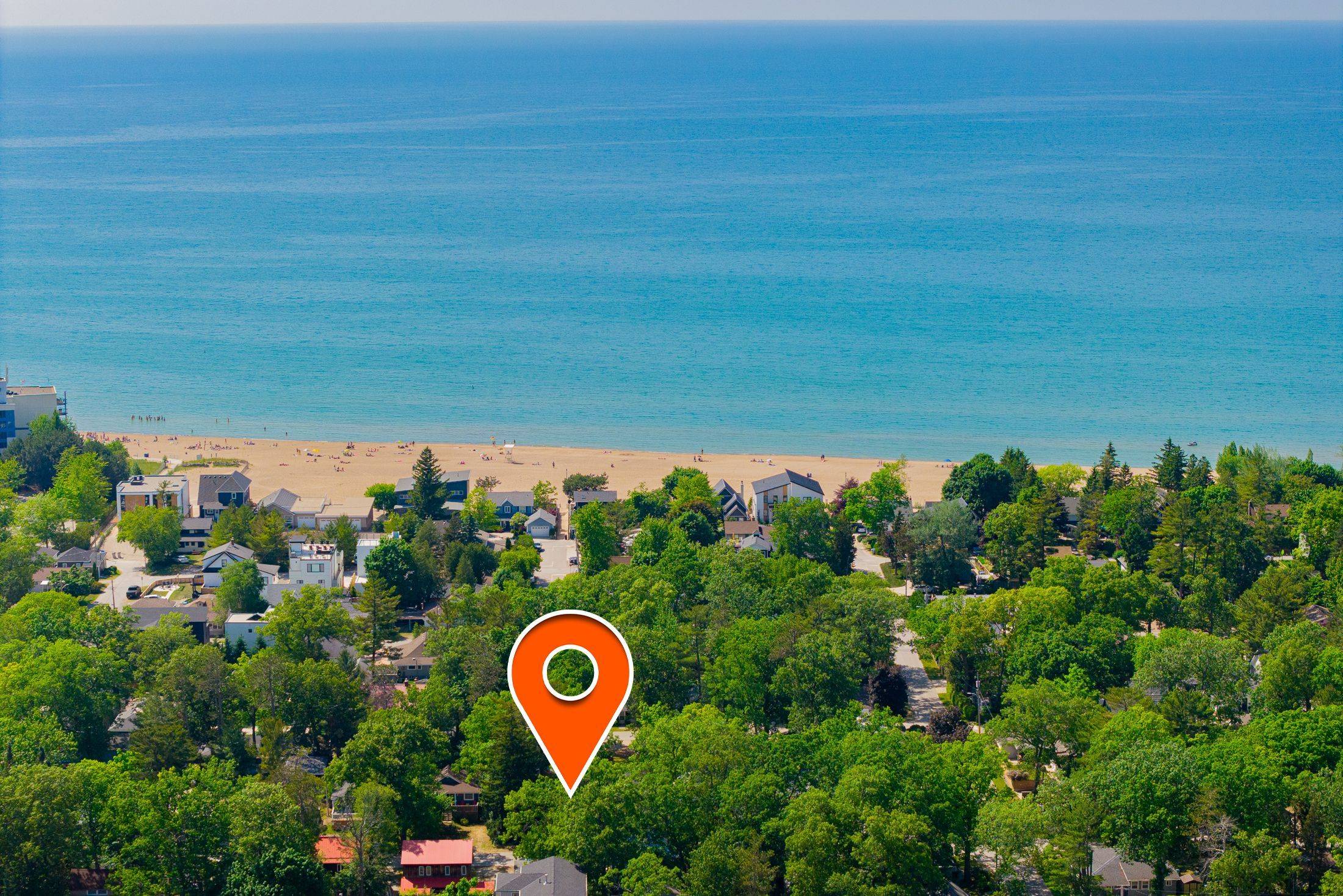 26 Elmwood AVE, Lambton Shores, ON N0M 1T0