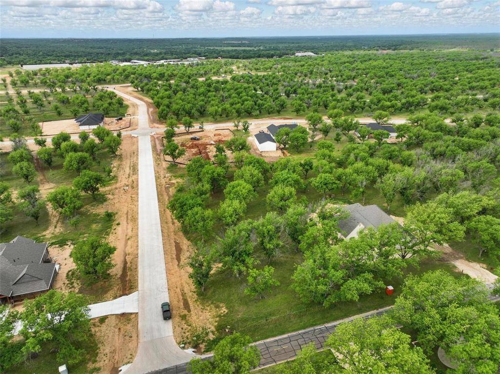8201 Ravenswood Road, Granbury, TX 76049