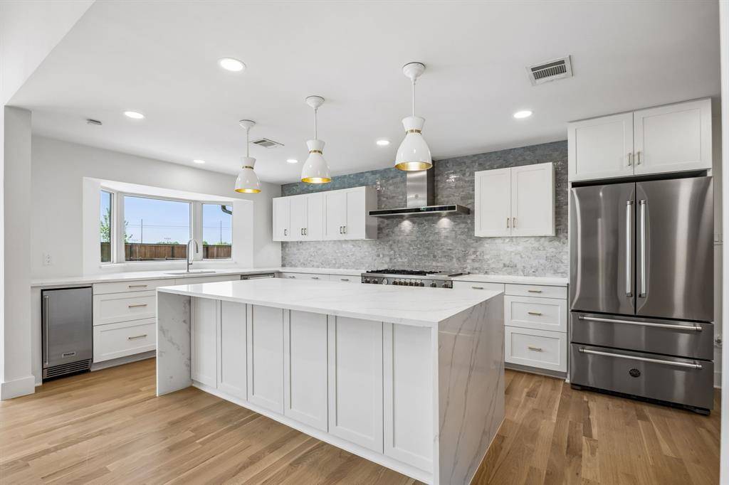 4452 Sugar Mill Road, Dallas, TX 75244