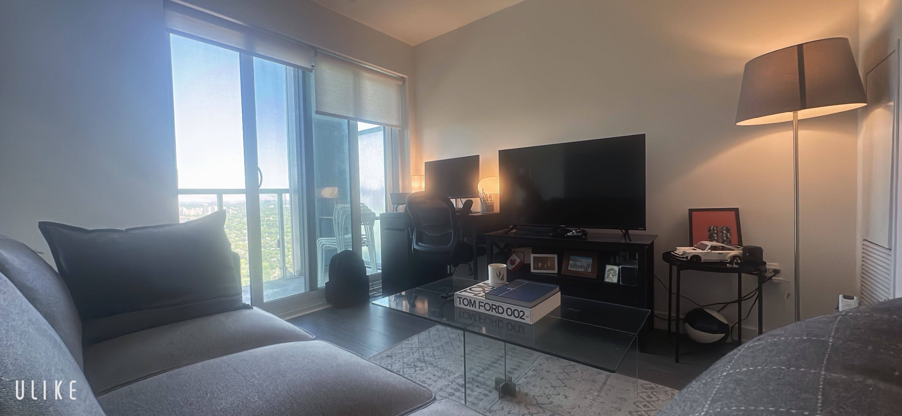 1 Yorkville AVE #4606, Toronto C02, ON M4W 1L1