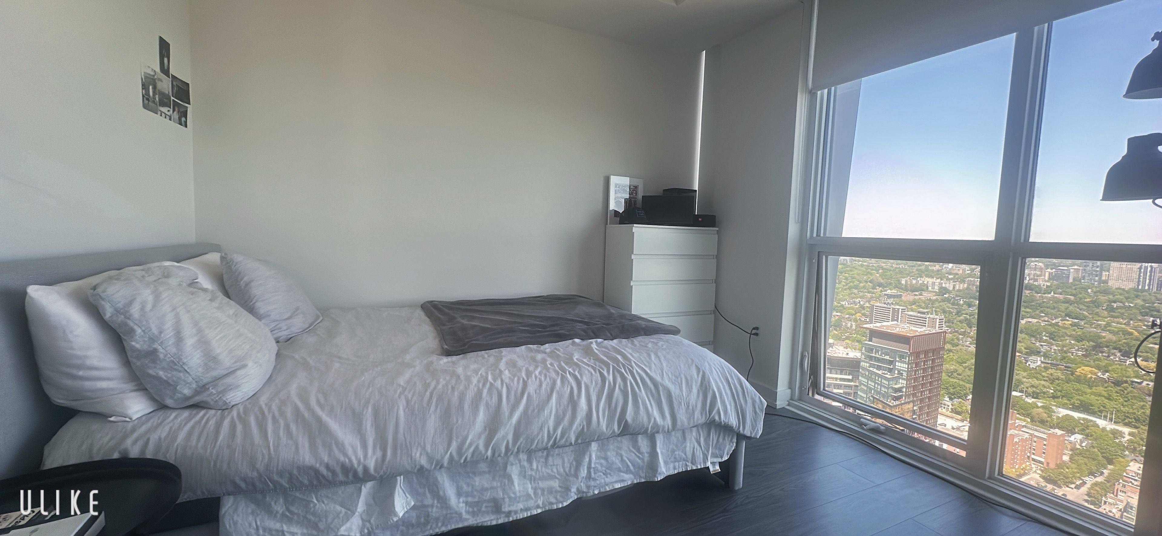1 Yorkville AVE #4606, Toronto C02, ON M4W 1L1