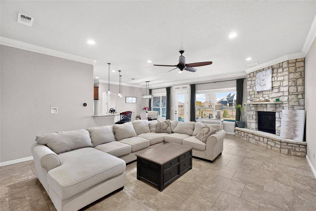 3443 Abes Landing Drive, Granbury, TX 76049