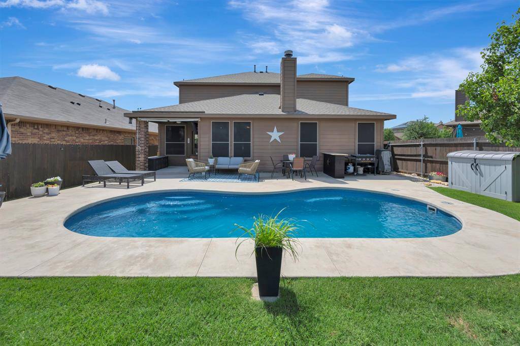 15716 Oak Pointe Drive, Fort Worth, TX 76177