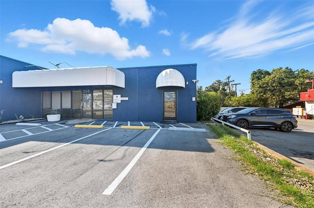 508 Bedford Road, Bedford, TX 76022