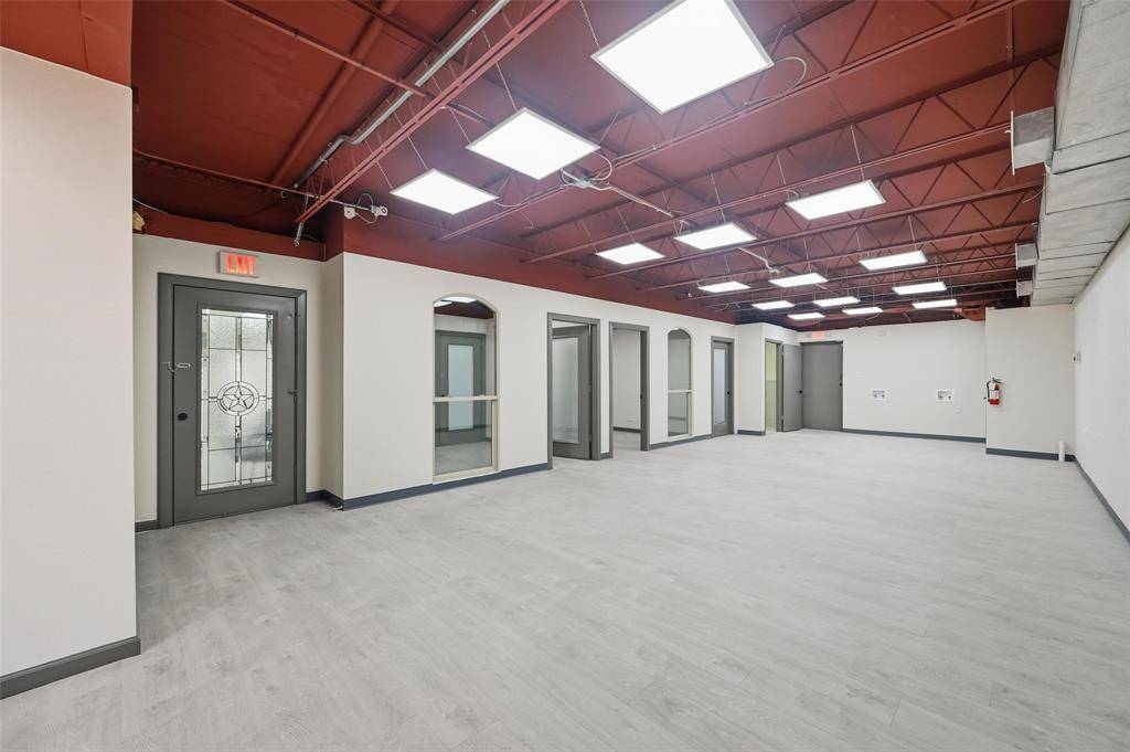 508 Bedford Road, Bedford, TX 76022