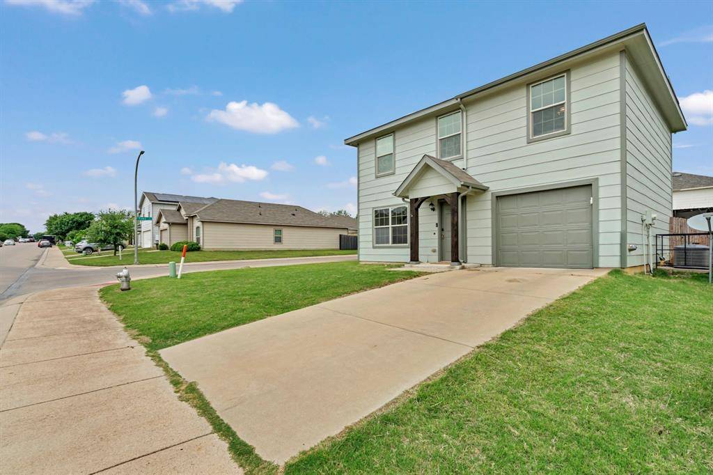 1501 Sierra Estate Trail, Fort Worth, TX 76119