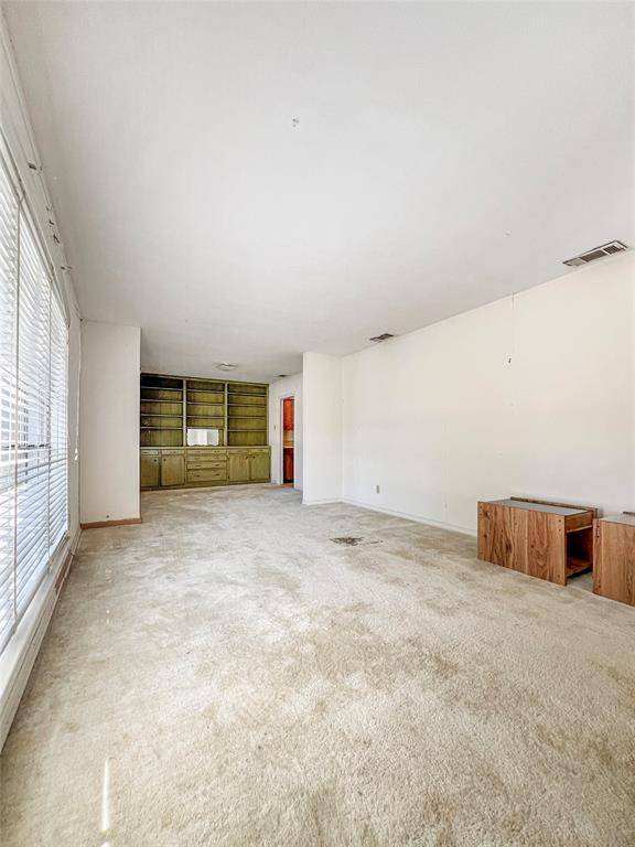 2706 Bois D Arc Street, Commerce, TX 75428