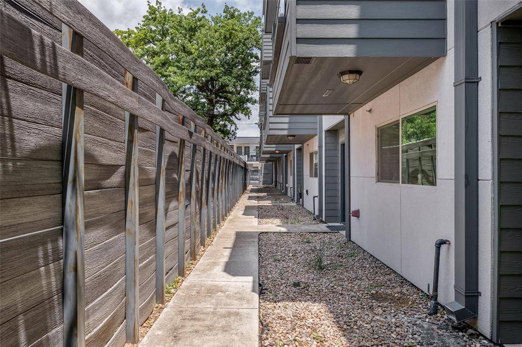 1815 Browder Street #E, Dallas, TX 75215