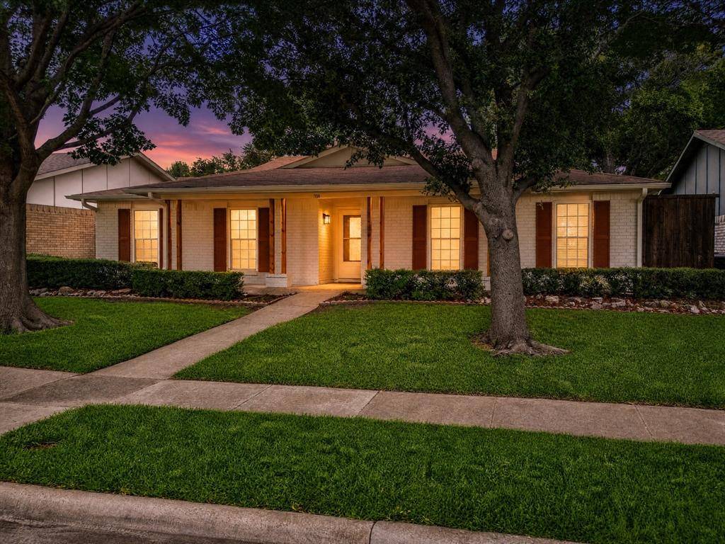 1907 Rambling Ridge Lane, Carrollton, TX 75007