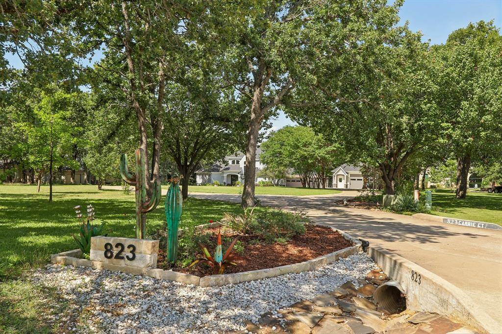 823 Carrie Court, Lakewood Village, TX 75068