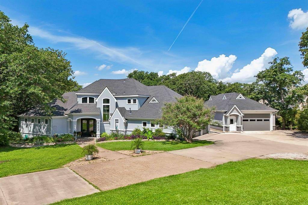 823 Carrie Court, Lakewood Village, TX 75068