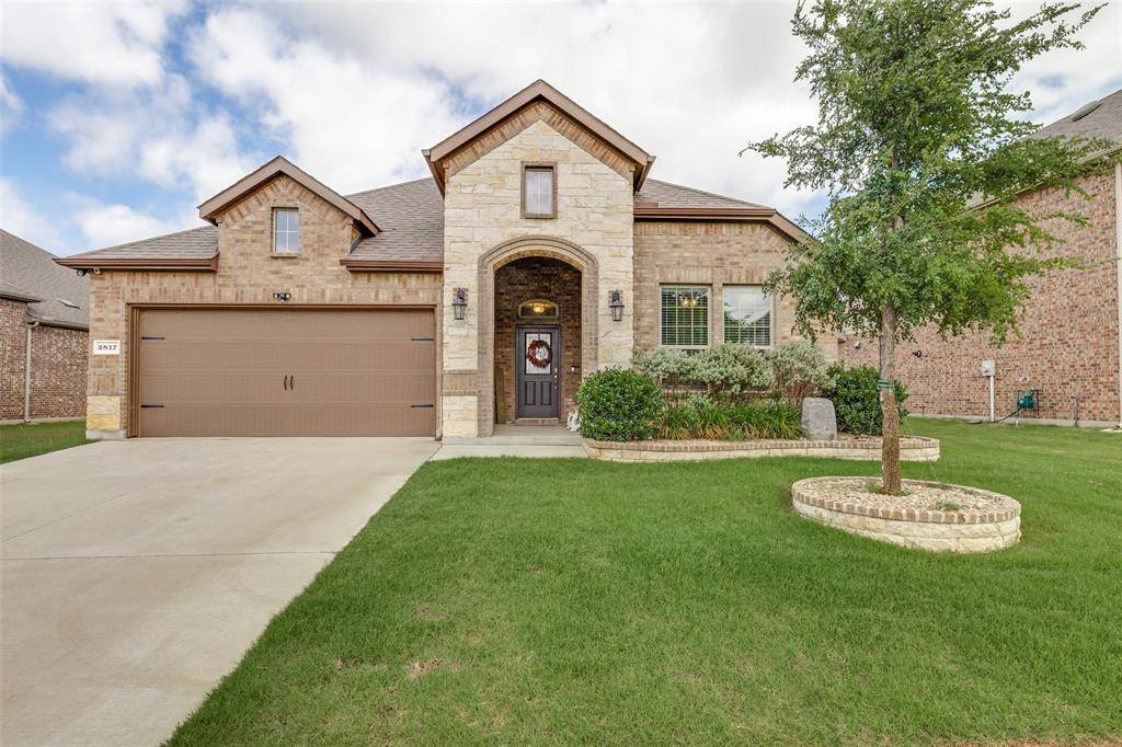 2817 Half Moon Road, Aubrey, TX 76227
