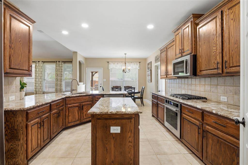 850 Limestone Drive, Prosper, TX 75078