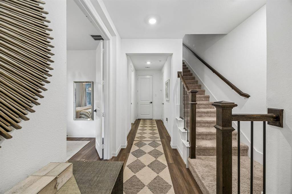 7537 Laburnam Road, Dallas, TX 75228