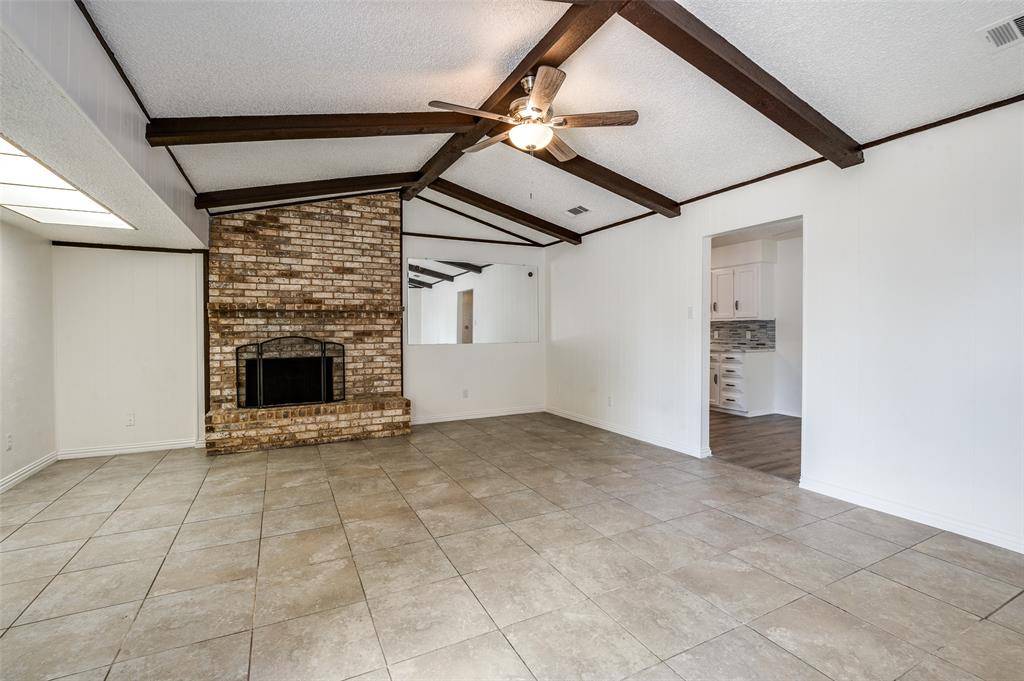 1902 Pat Ln, Carrollton, TX 75006