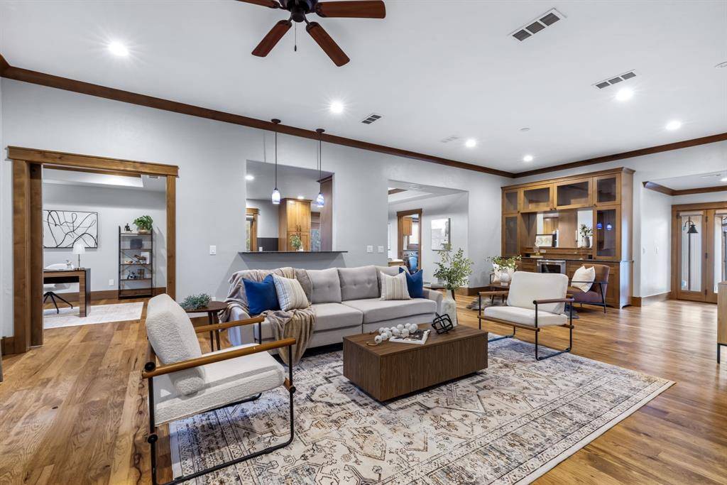 3913 Dome Drive, Addison, TX 75001