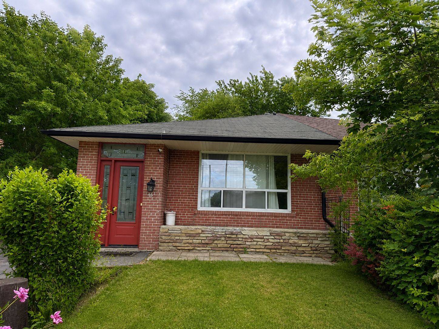46 Autumn BLVD, Brampton, ON L6T 2W2