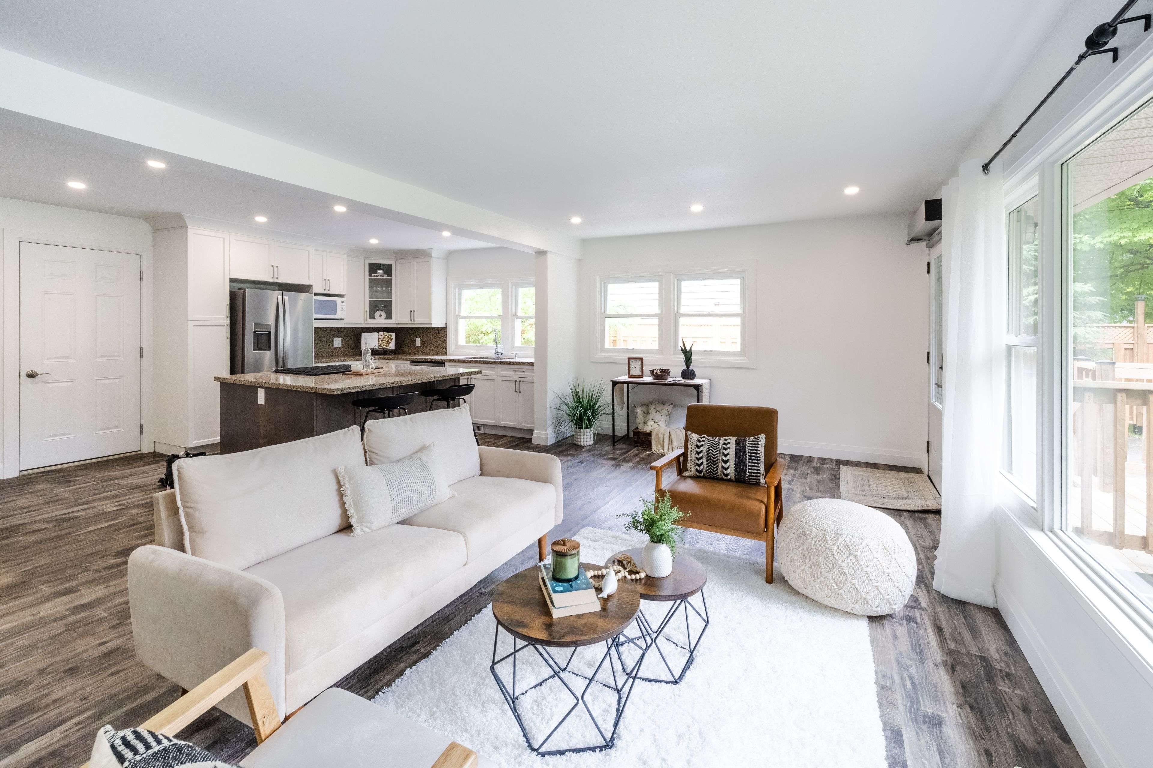 37 Spencer ST, Bracebridge, ON P1L 1E1