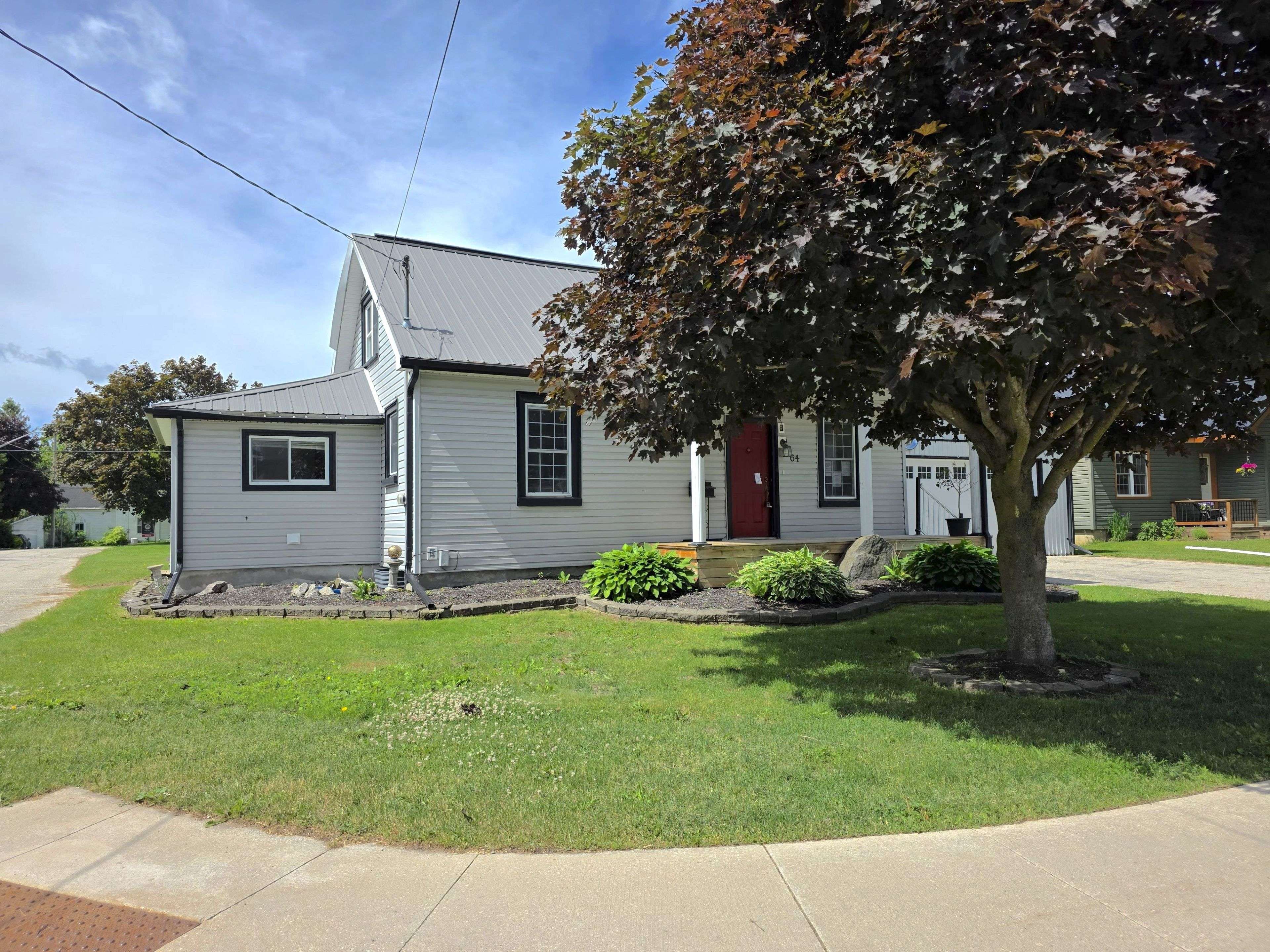64 George ST S, Minto, ON N0G 1Z0
